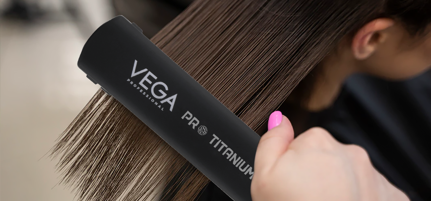 Using-Professional-Hair-Straightener 