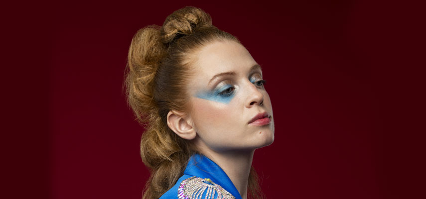 Model picture with bold makeup