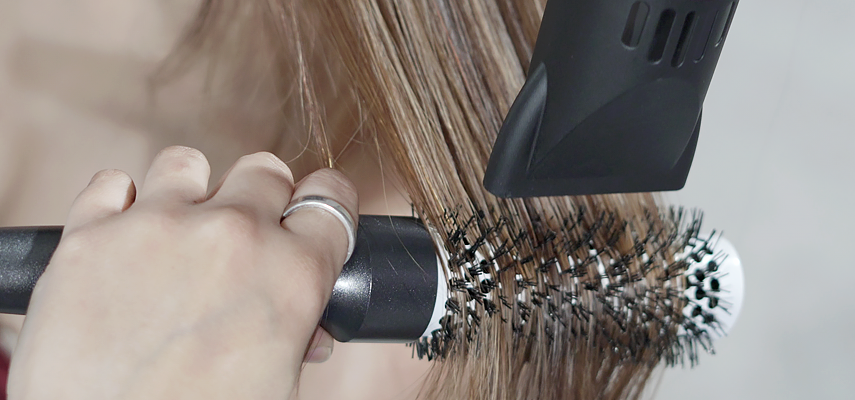 Using-a-Professional-round-hair-brush