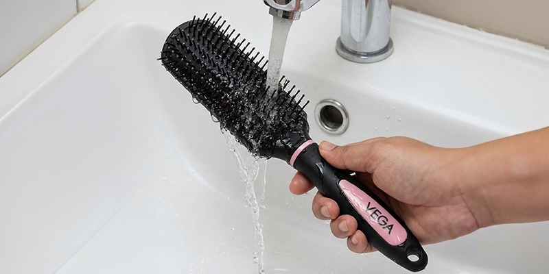 Vega Flat Hair Brush
