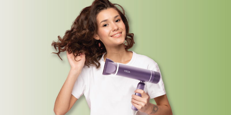 Women-is-using-hair-dryer